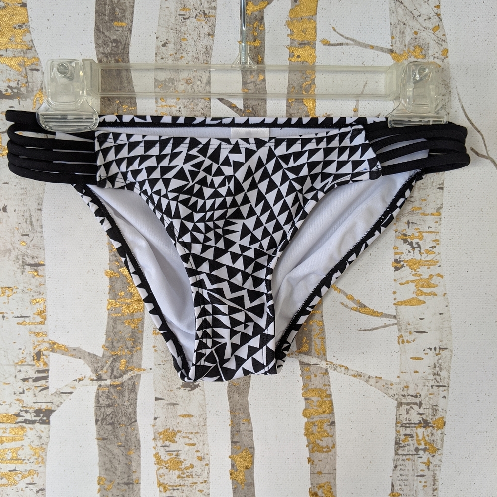 Swimsuit bottoms